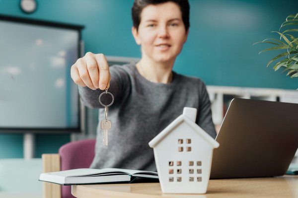 Comprendre le statut marchand de biens: guide complet